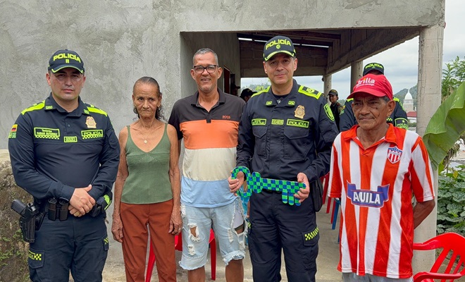 polic&iacute;a con la ciudadania