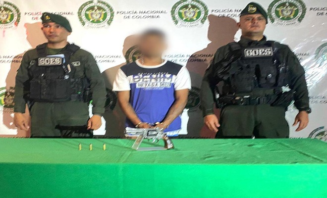 Policía Nacional Captura a "Cogollo" con porte ilegal en Comuna 8 de Neiva