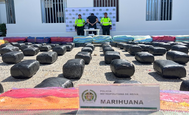 Policía Nacional incauta 1.500 kilos de marihuana en un vehículo tipo camión con destino a Bogota.