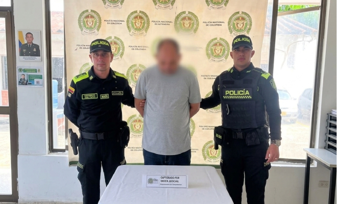 Durante este hecho, también fue hurtada un arma de fuego perteneciente a uno de los guardas de seguridad.