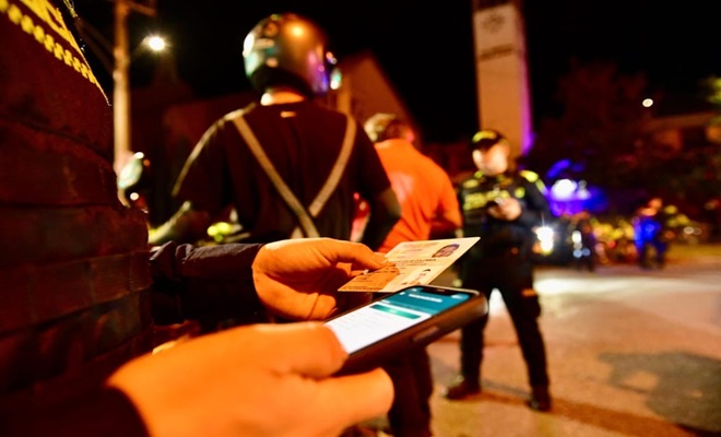 Jornada de control en varias comunas permitió la incautación de más de 1.500 dosis de bazuco y billetes falsos.