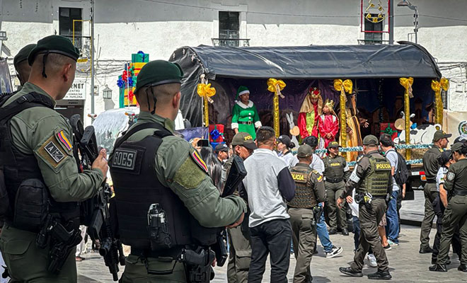 Policía Nacional y comunidad unida por la seguridad.