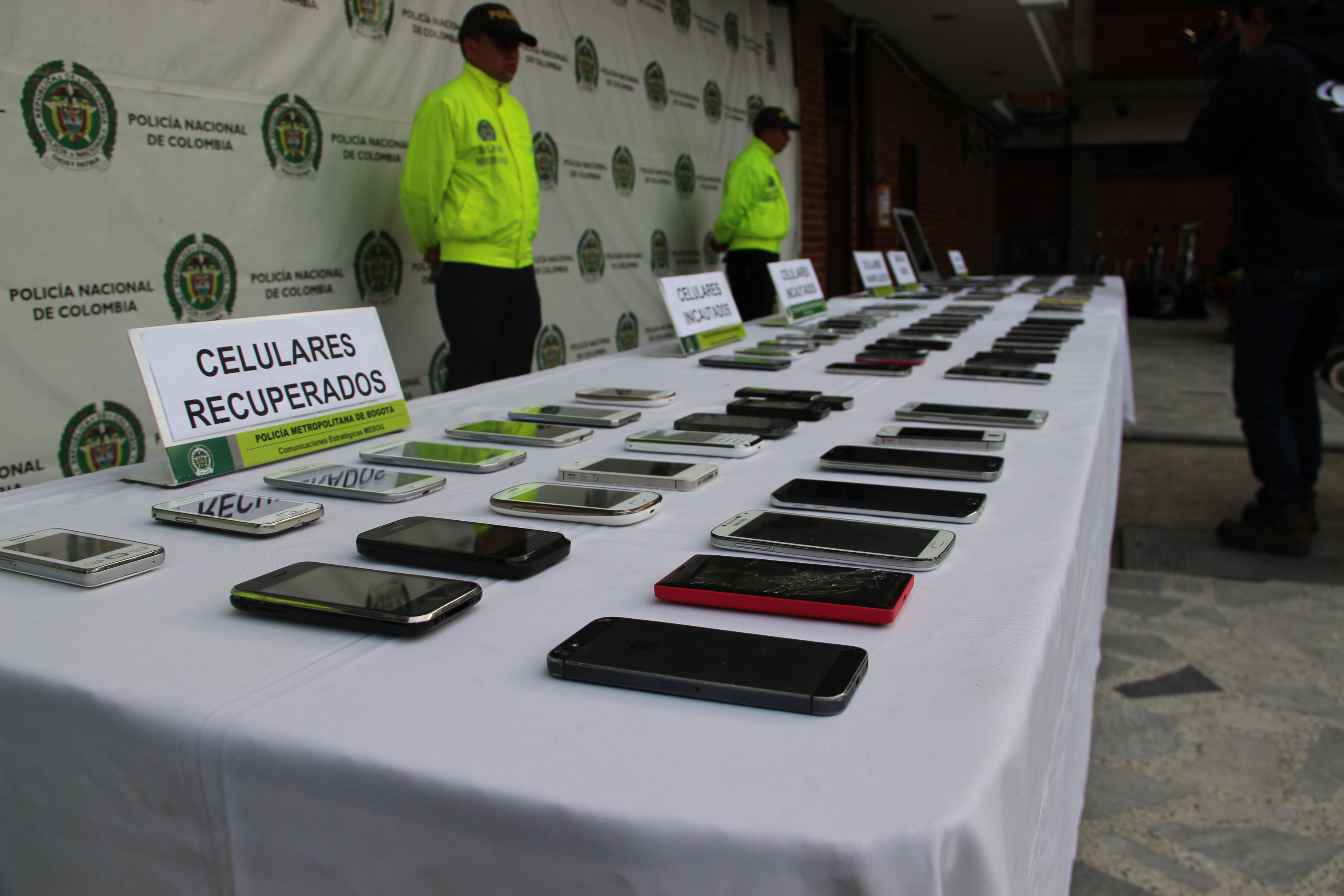 golpe-hurto-celulares-bogota