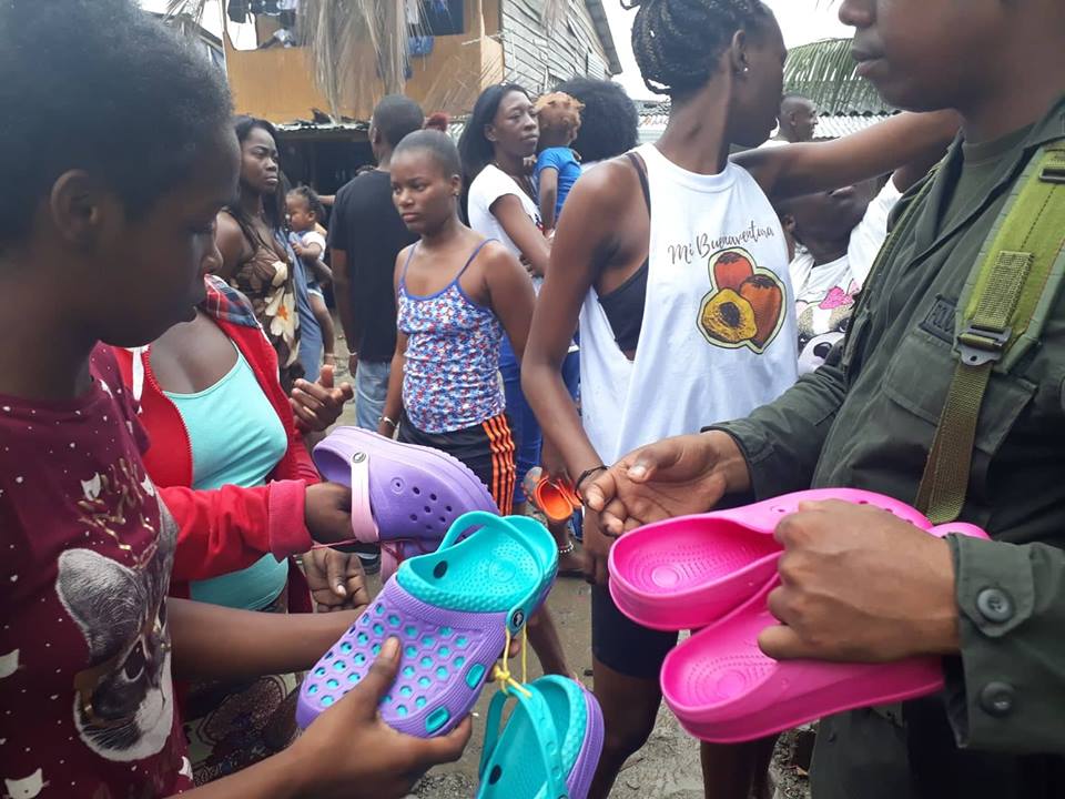 valle-del-cauca-en-buenaventura-realizamos-actividad-de-acercamiento-con-la-comunidad1