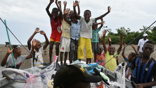 actividad-policia-nacional-isla-punta-soldado-buenaventura-valle