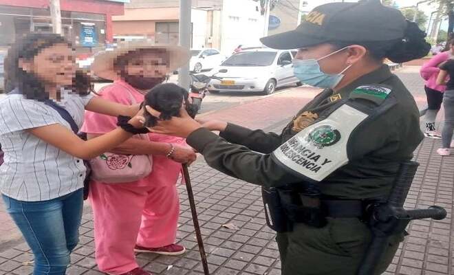 Policía Tolima realiza campaña denominada “adopta un amiguito de cuatro paticas”