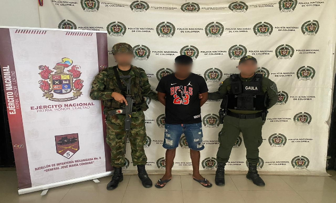 Alias maicol, quedó grabado en cámaras mientras extorsionaba a comerciantes de El Banco, Magdalena