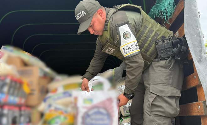 La POLFA y la DIAN evitaron la comercializaci&oacute;n ilegal de arroz, az&uacute;car y otros productos avaluados en m&aacute;s de $130 millones que eran transportados hacia Cali sin documentaci&oacute;n ni registro sanitario.