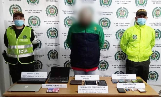 Esta persona se desempeñaba como docente en una institución educativa 