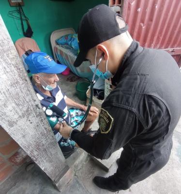 Sirviendo de Corazón a los que más los necesitan