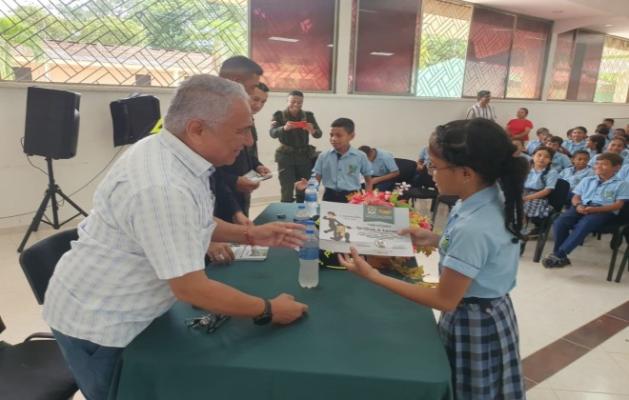 Mas-de-500-niños-fueron-certificados-para-la-prevencion-de-drogas