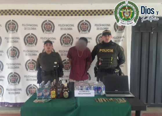 Capturado presunto delincuente  cuando intentaba hurta un establecimiento comercial