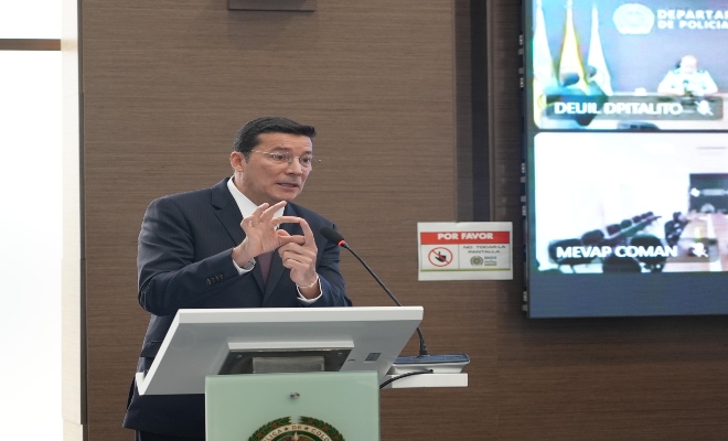  Permitirá en tiempo real verificar la  legalidad de un documento de identidad