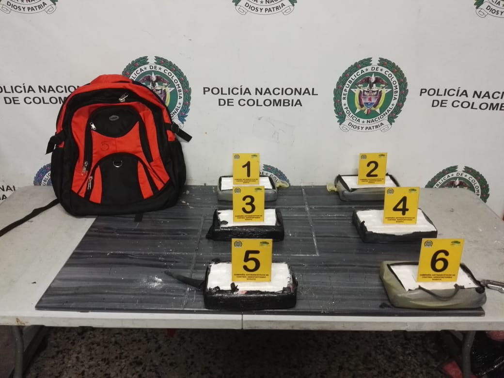 Cinco-jóvenes-fueron-capturados-transportando-cocaína-hacia-San-Andrés