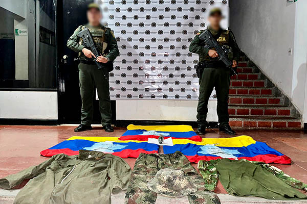 incautamos_camioneta_blindada_en_zona_rural_de_Timbío 