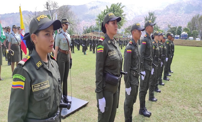 Un servicio de policía profesional lleno de diversidad étnica y pluricultural. 