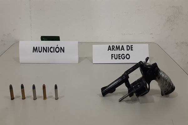 Policía-comprometido