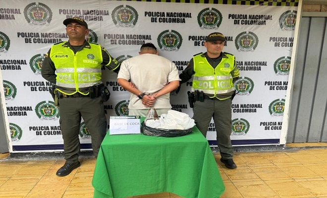 En un vehículo llevaba la sustancia estupefacientes