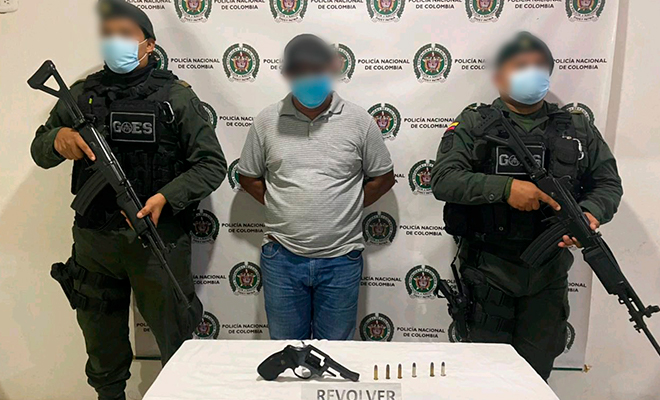 El-Goes-captura-Persona-Por-porte