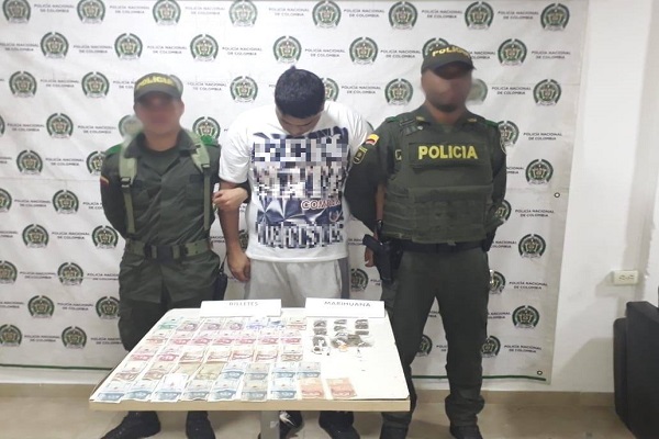 Capturamos-en-flagrancia-expendedor-de-estupefacientes.