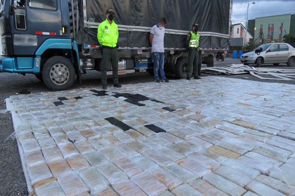 cargamento_valorizado_en_180_millones_de_pesos