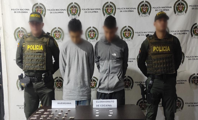 Capturados con 30 dosis de marihuana y cocaína envueltas en bolsas platicas