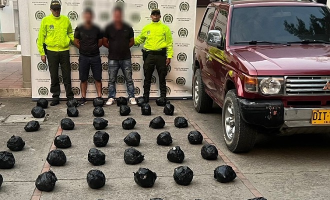 02 capturados y la incautación de 98 kilogramos de base de coca