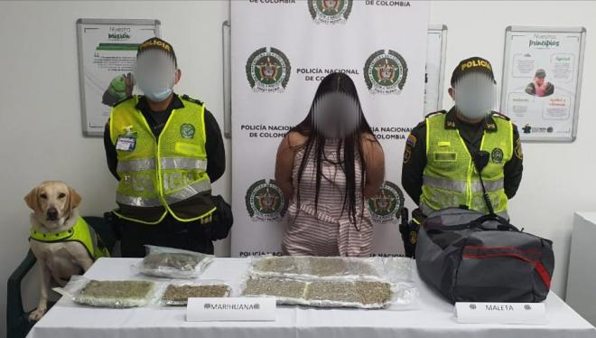 Controles Policiales permitieron la captura de dos mujeres por el delito de tráfico, fabricación o porte de estupefacientes.
