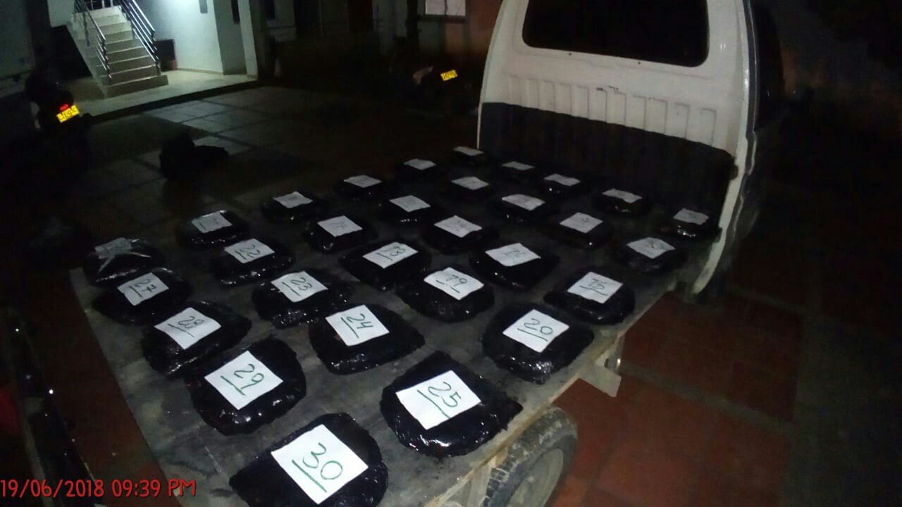 Capturada-pareja-que-transportaba-base-de-coca-en-el-Putumayo