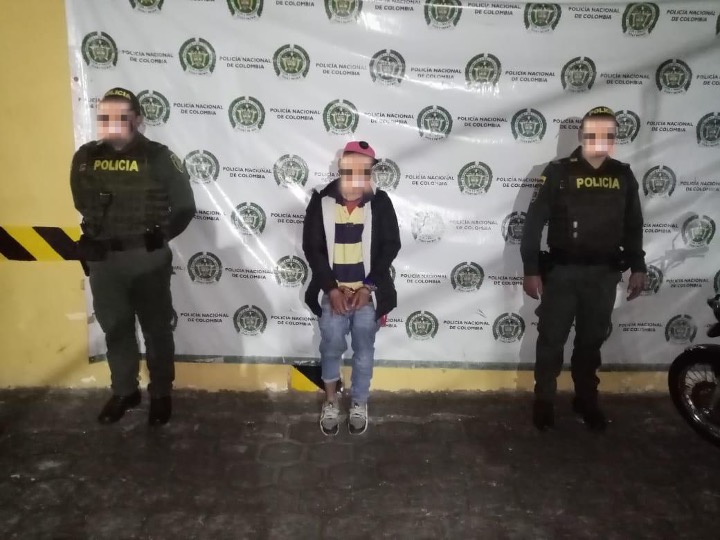 tiene a sus espaldas un amplio prontuario criminal