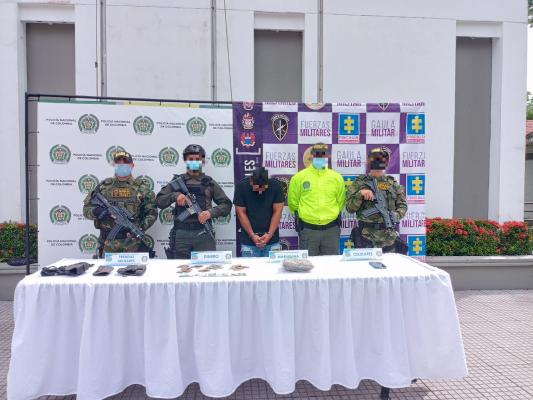 Por el delito de fabricación, tráfico y porte de estupefacientes