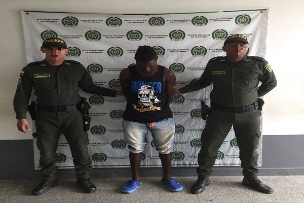 ¡Sorprendido-violando-la-medida-de-detención-domiciliaria!