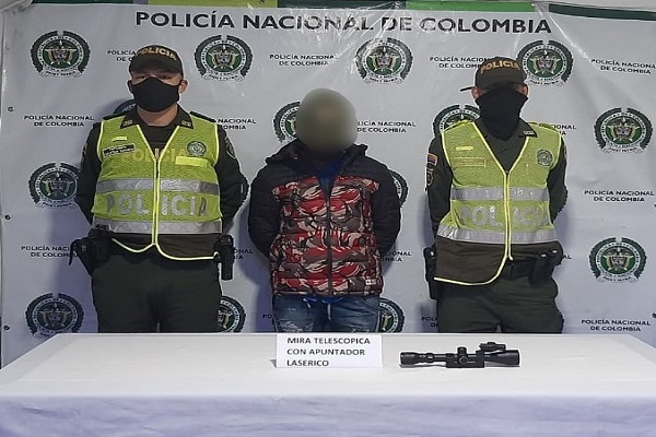 Capturado con mira para fusil
