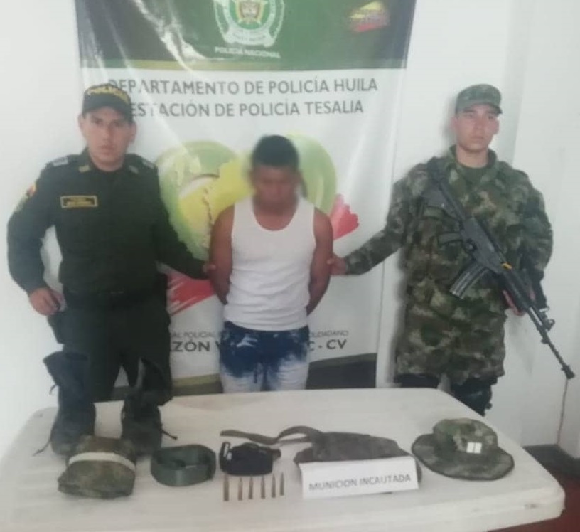  capturado_con_prendas_militares_y_municion