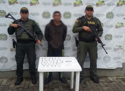 En los procedimientos policiales se logró la captura de dos personas y la incautación de 2.075  dosis base de coca, marihuana y bazuco