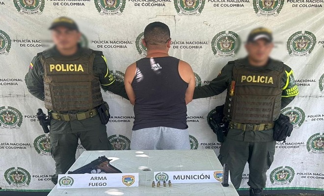 Con armas traumáticas, capturan a dos hombres en Córdoba