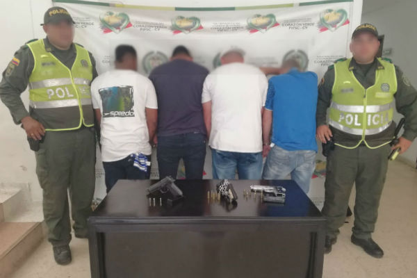 Capturados-con-tres-armas-de-fuego