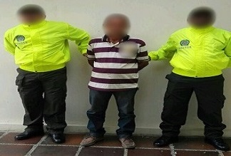 Uno de los capturados intimidaba a su hijastra