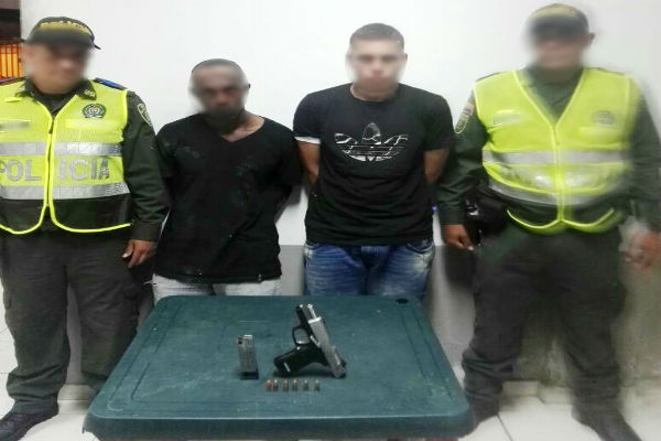 Capturados-por-porte-ilegal-de-armas-el-Cole-y-El-Paisa