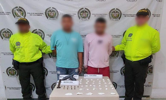 Capturados dos sujetos con arma ilegal, munición y estupefacientes