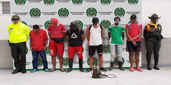 cinco capturados por ejercer minería ilegal 