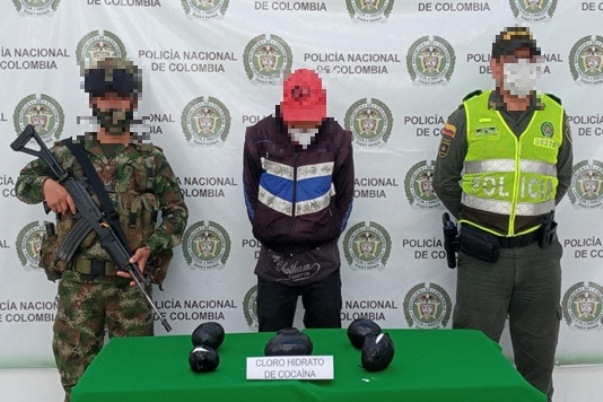 Capturamos-a-toño-con-más-de-2-mil-dosis-de-clorhidrato-de-cocaína