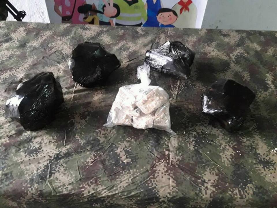 capturamos-a-una-persona-que-transportaba-estupefacientes2