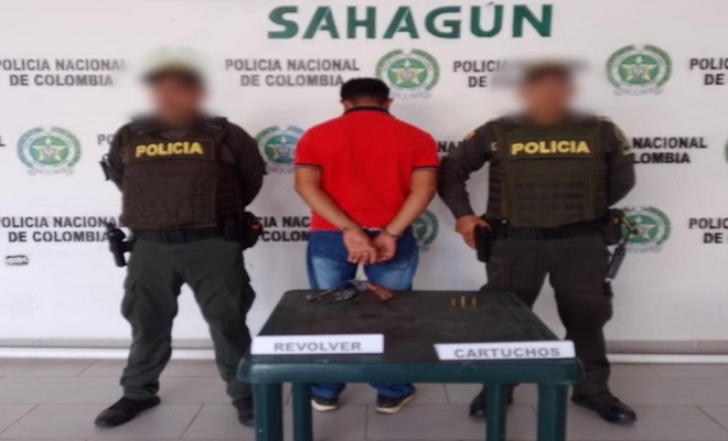 Por porte ilegal de armas de fuego, capturamos a un hombre en zona rural de Sahagún