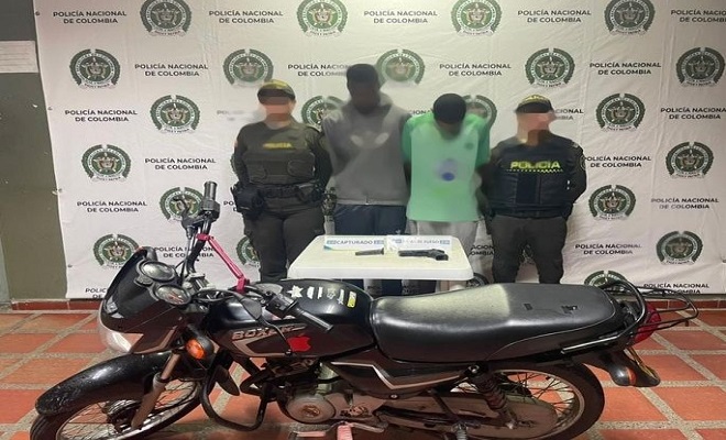 Tenían en su poder una pistola calibre 9 mm 