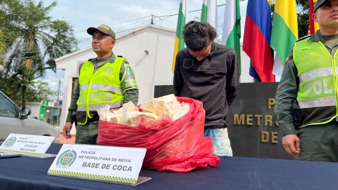 Cayó caleta de coca en la vía Neiva-Castilla