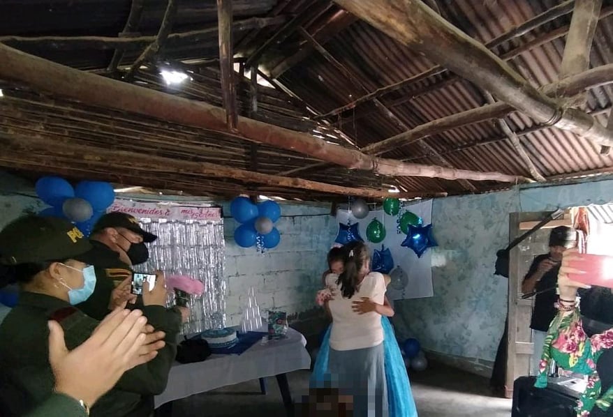 Le cumplimos el sueño a una joven y le celebramos su fiesta de 15 años