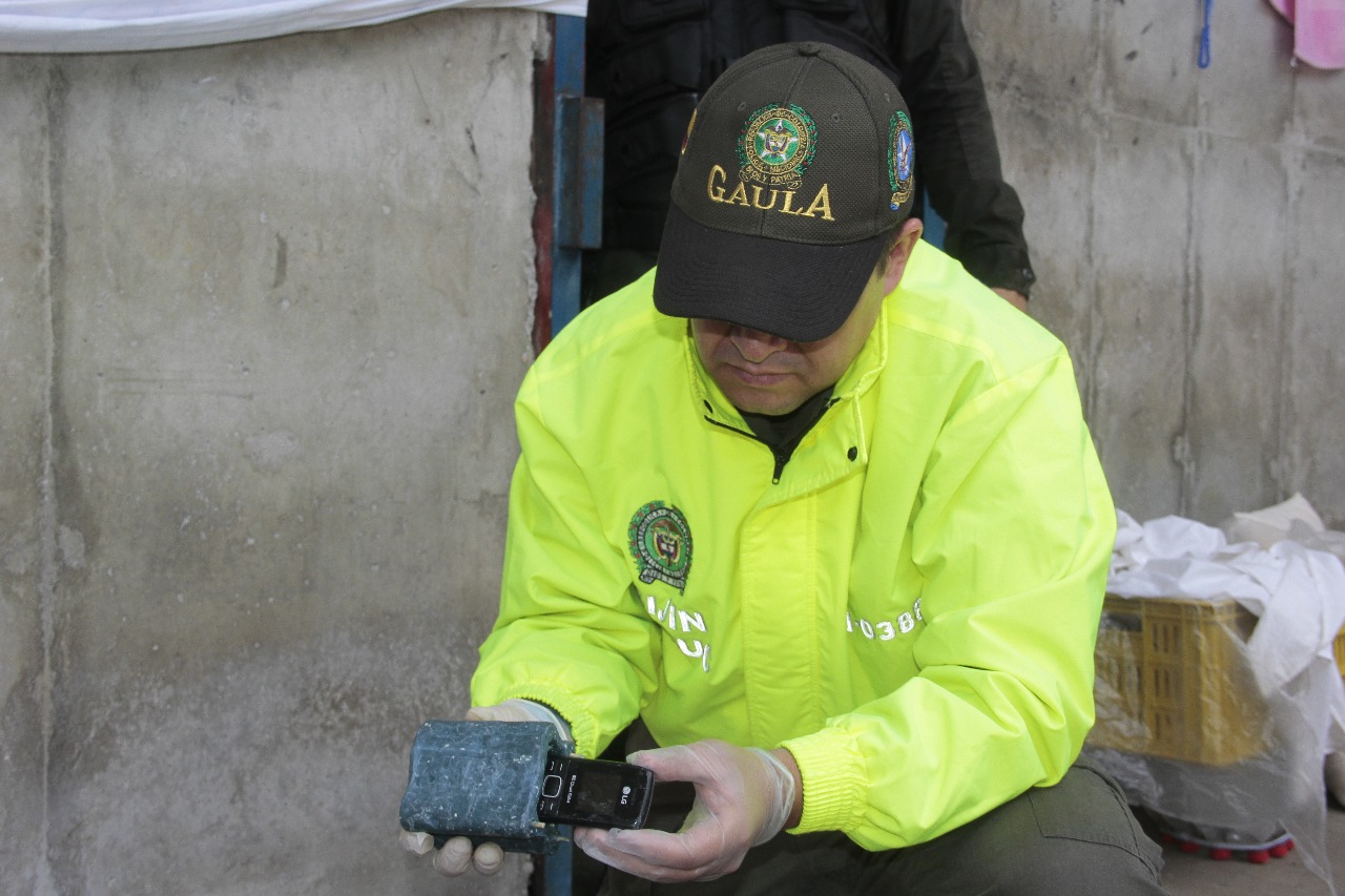 celular_oculto_en_jabon_carcel_palogordo