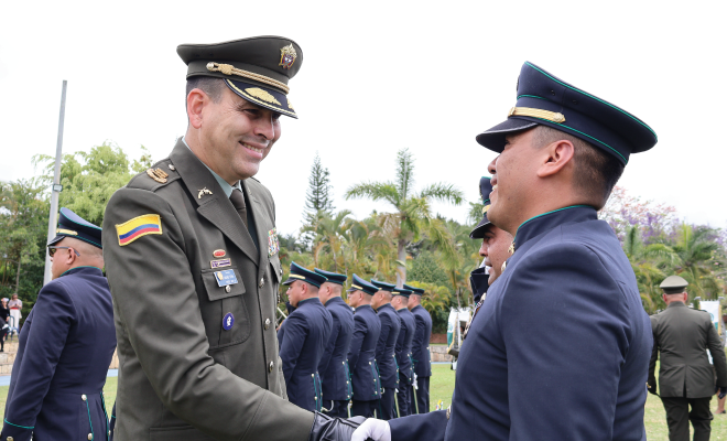 La ceremonia fue presidida por el Secretario de Gobierno de Cundinamarca, general (RA) Luis Fernando Navarro Jiménez, el subdirector general de la Institución, brigadier general Nicolás Alejandro Zapata Restrepo y el Comandante del Departamento de Policía Cundinamarca, Coronel Andrés Fernando Serna Bustamante.  