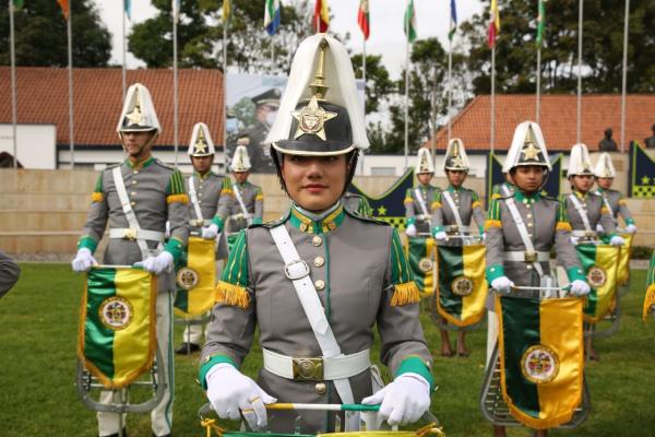 Personal ceremonia de aniversario